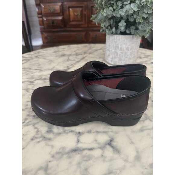 Dansko Professional Burgundy Patent Leather Comfort Clog Shoes for Women Size 37 - Picture 1 of 7